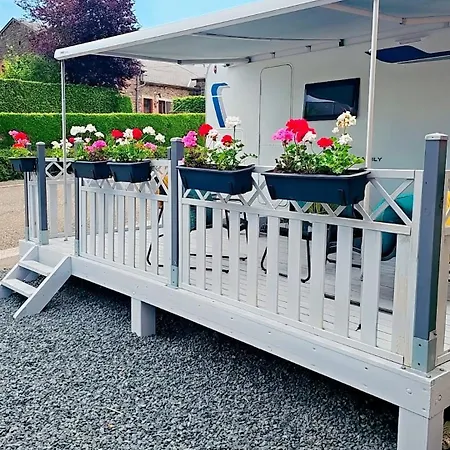 Campsite Caravane Tractable *